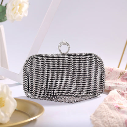 Clutch Ring-encrusted Diamond Banquet Bag